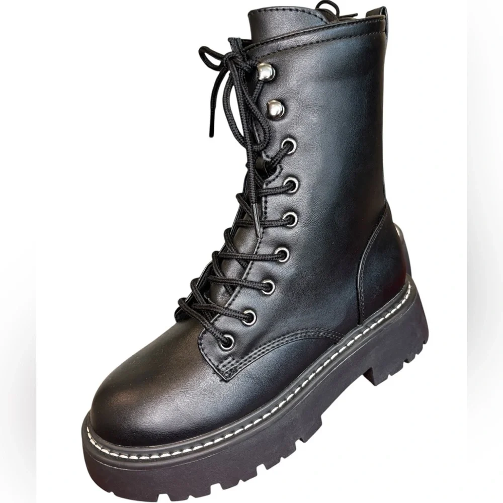 NWT Wild Fable Black Lace-Up Side Zip Platform Boots, Size 6.5 - Picture 7 of 11